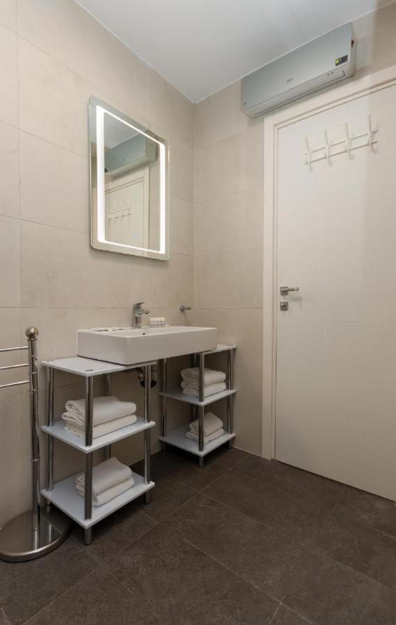 Lux Pool Suite Umag Exterior foto